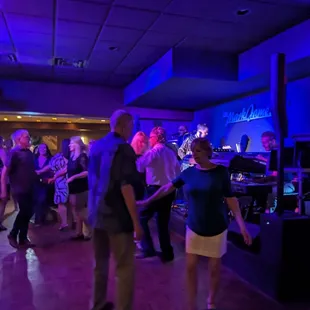 sushi and sashimi, interior