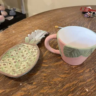 Pineapple and mug