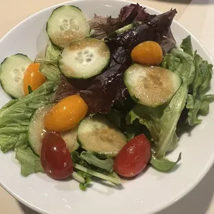 House salad with balsamic vinaigrette dressing