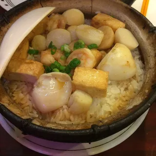 4. Mixed Seafood Clay Pot