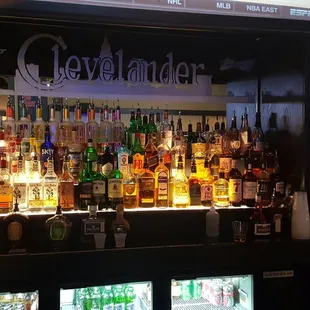 Low brow. Plastic cups, drunken bro's. Cops hang out here... On duty.