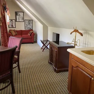 Seating area Clark Gable Suite