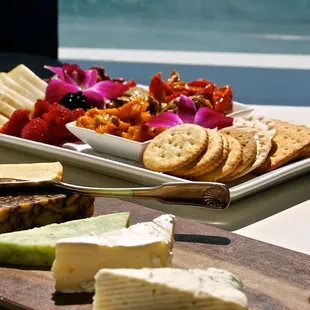 CHEESE PLATE