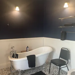 Had a luxurious bubble bath Will sipping complimentary coffee from the lobby