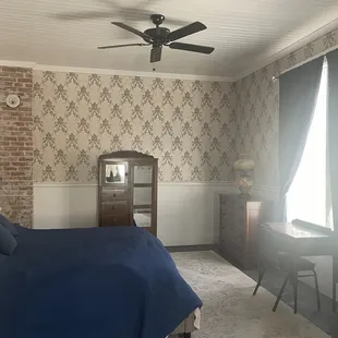 Suite 5 with comfy king bed