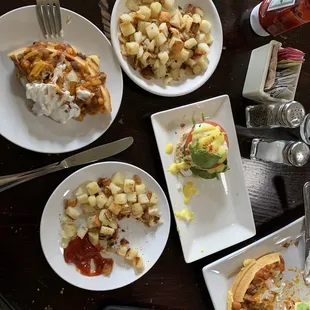 Vegetarian chili waffle, Florentine, side of potatoes