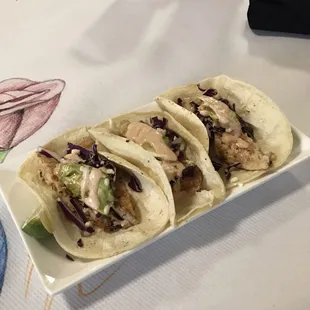 Grilled fish tacos with siracha lime cream!
