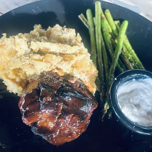 Fillet mignon, Boursin mashed potatoes , asparagus
