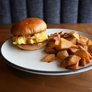 Breakfast sandwich