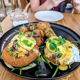 Crab Cake Benedict