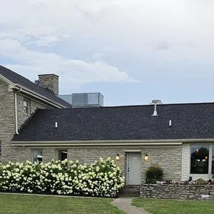 Full venue which includes The Canewood Proshop and The Clubhouse at Canewood.