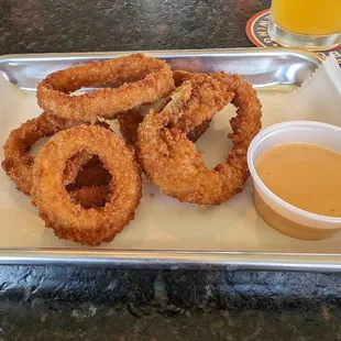 Onion ring appetizer at The Clubhouse at Canewood