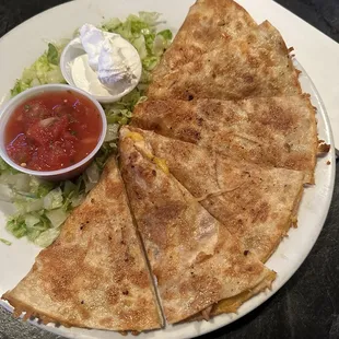 Awesome chicken quesadilla!! Wonderful drinks and very friendly staff. I&apos;m lucky to live so close to this little diamond in the rough.
