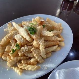 Garlic Fries with Parmesan Cheese