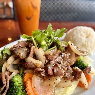 20. Garlic Pepper Beef