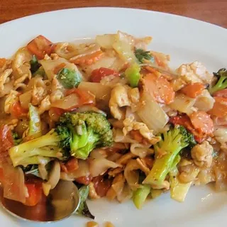 31. Drunken Noodle