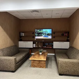 Cozy area in the lobby to play games and watch tv