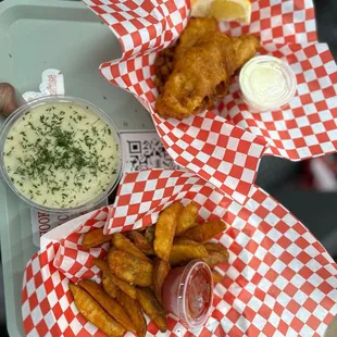 Cod basket, Clam Chowder