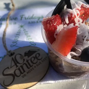 Mini açaí sweet treat &amp; 40th celebration ornament
