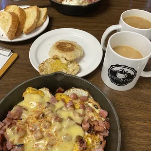 Eggs Benny skillet and Meat lovers skillet... wait was long but the food was worth the wait! yum!