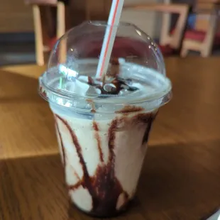 Frozen vanilla latte