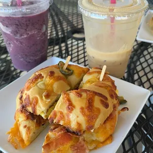 Sunrise on a jalapeño cheddar bagel &amp; Blueberry Banana Smoothie