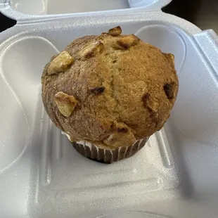 Banana nut muffin