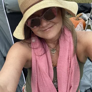 Lorie R.