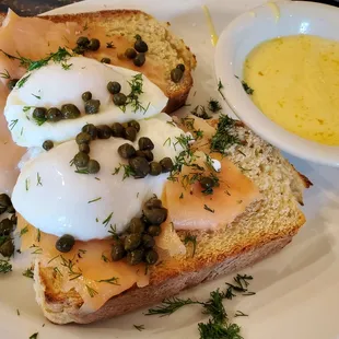 Smoked Salmon Benedict