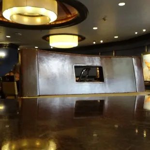 The large walkway at the restaurant front of the Coffee Shop you can see the entire gambling floor.