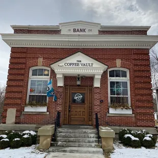 The entrance. It used to be an old bank. Amazing!