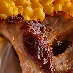 ribs and macaroni and cheese