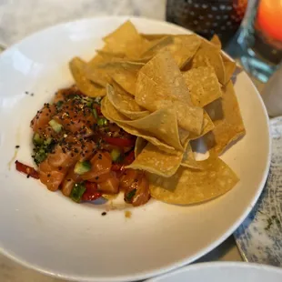 Salmon tartare (HH $12)