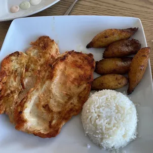 This was the 13 doller chicken! Super cheap and looks ecspesive it comes with 2 sides