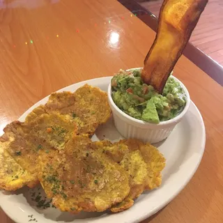 Tostones con Guacamole