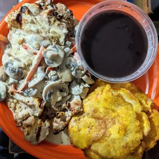 Pollo en Salsa de Champinones