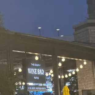 The wine bar by night