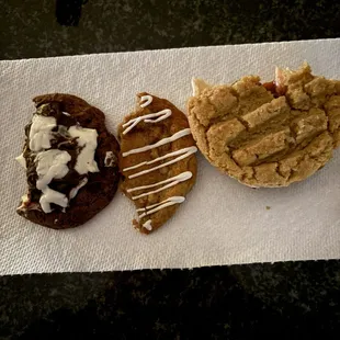 Hostess Cupcake, Peaches and Cream Oatmeal, Giant Peanut Butter &amp; Jelly.