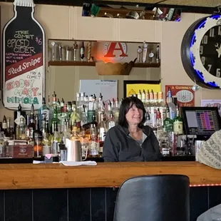 She is SSUUUUPPPERRRR rude and has a bad attitude