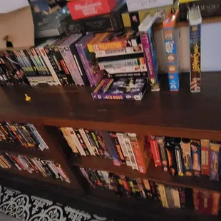 Ummmmm VHS in abuela's living room