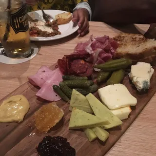 Charcuterie & Cheese Board