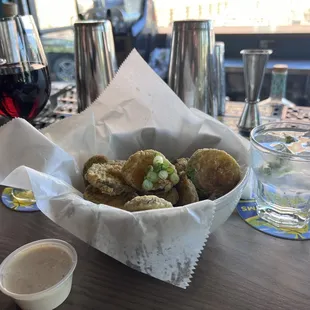 Fried pickles with remoulade sauce