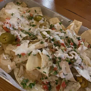 Smoked Chicken Nachos