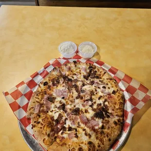 Habanero Hawaiian Pizza ( I had them omit the pineapple, I don't like pineapple on my pizza).