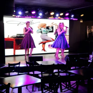 sushi and sashimi, interior