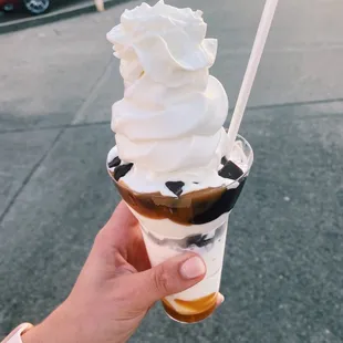 Salter Carmel parfait