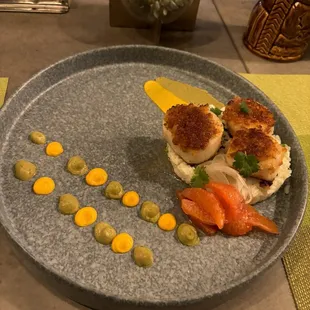 Chorizo crusted scallops