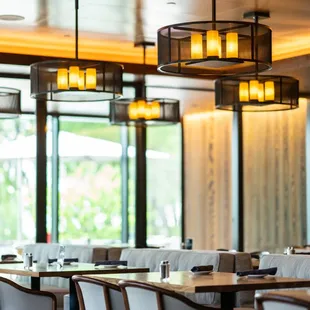 sushi and sashimi, interior