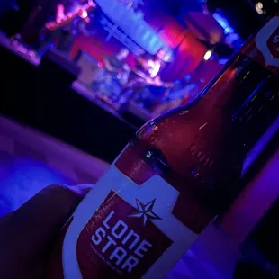 a bottle of lone star beer