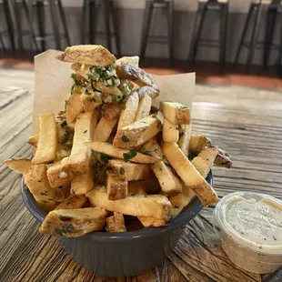 Garlic fries